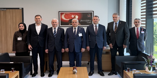 Tacikistan Heyetine İstanbul Havalimanı’nda Sağlık Brifingi Verildi